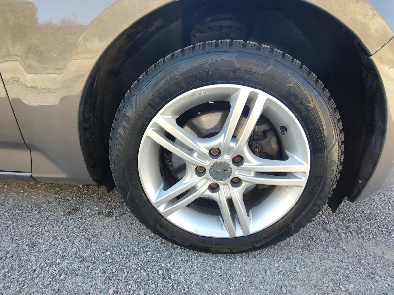 Ford Mondeo 1.6 , снимка 10 - Автомобили и джипове - 52450301