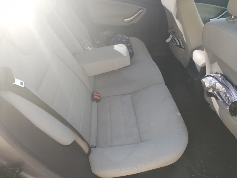 Ford Mondeo 1.6 , снимка 8 - Автомобили и джипове - 52450301