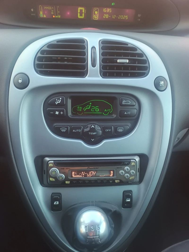 Citroen Xsara picasso 1.6 I /Face/144 х.км., снимка 14 - Автомобили и джипове - 52942809