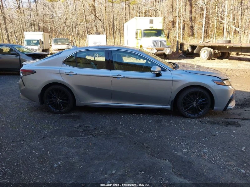 Toyota Camry 2.5l Xse, снимка 13 - Автомобили и джипове - 53570989