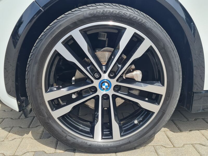 BMW i3 120AH/170HP/SPORT/CAM/NAVI/LED/730, снимка 5 - Автомобили и джипове - 46256265