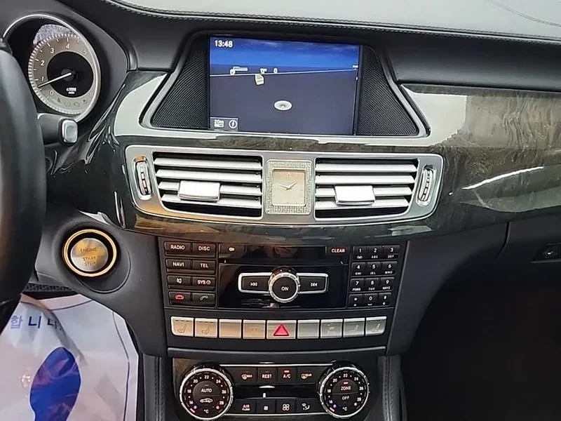 Mercedes-Benz CLS  - изображение 10