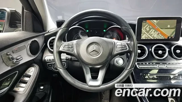 Mercedes-Benz C 220 4MATIC, снимка 7 - Автомобили и джипове - 54098448