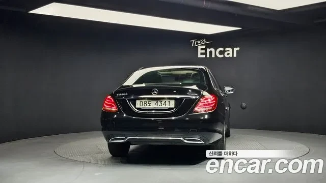 Mercedes-Benz C 220 4MATIC, снимка 4 - Автомобили и джипове - 54098448