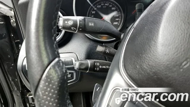 Mercedes-Benz C 220 4MATIC, снимка 10 - Автомобили и джипове - 54098448