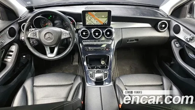 Mercedes-Benz C 220 4MATIC, снимка 6 - Автомобили и джипове - 54098448