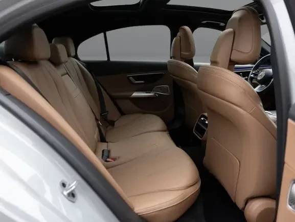 Mercedes-Benz E 450 d 4Matic = AMG Line = Premium Гаранция, снимка 9 - Автомобили и джипове - 55298753