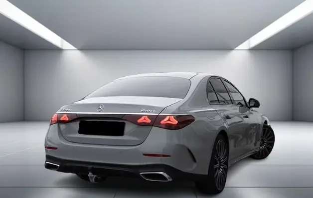 Mercedes-Benz E 450 d 4Matic = AMG Line = Premium Гаранция, снимка 2 - Автомобили и джипове - 55298753