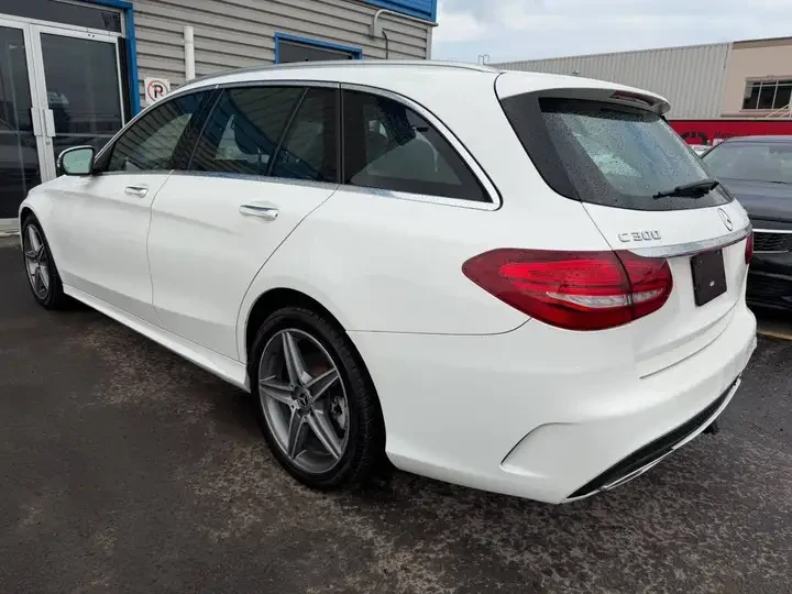 Mercedes-Benz C 300 AMG* 4matic* Пано* 360, снимка 6 - Автомобили и джипове - 55927805