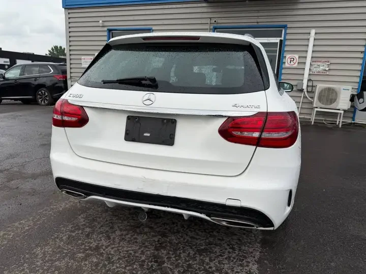 Mercedes-Benz C 300 AMG* 4matic* Пано* 360, снимка 5 - Автомобили и джипове - 55927805