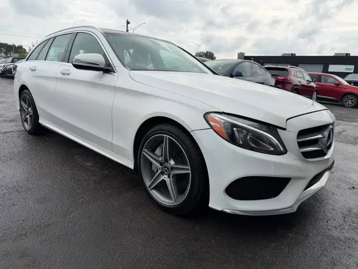 Mercedes-Benz C 300 AMG* 4matic* Пано* 360, снимка 3 - Автомобили и джипове - 55927805