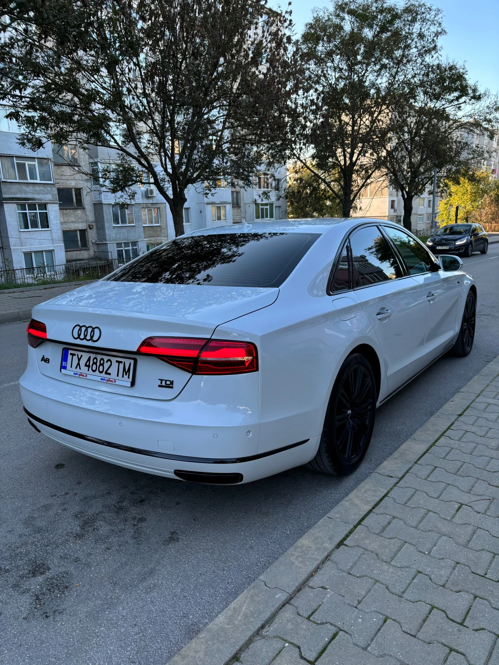 Audi A8 Quattro - изображение 3