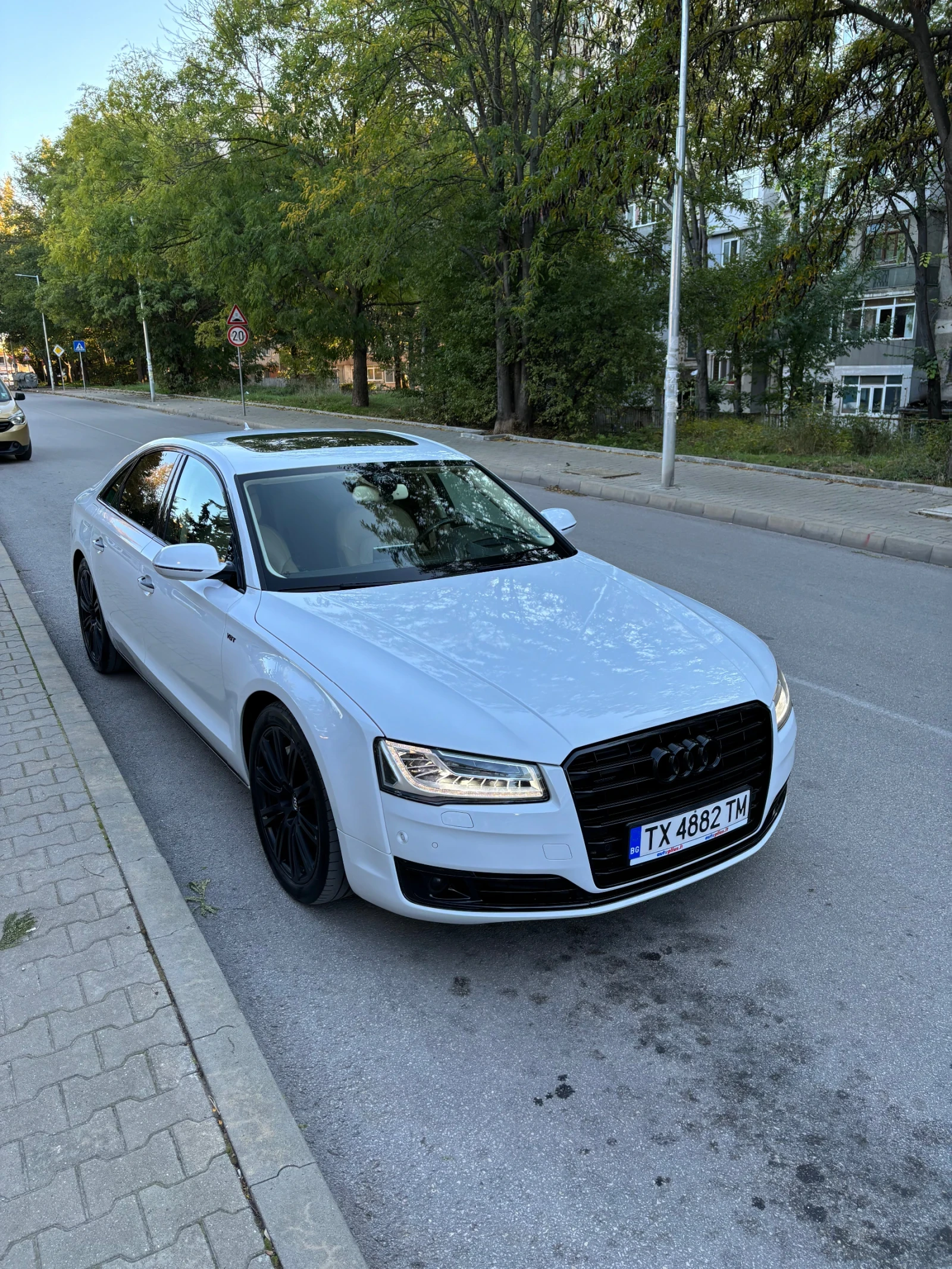 Audi A8 Quattro - изображение 2