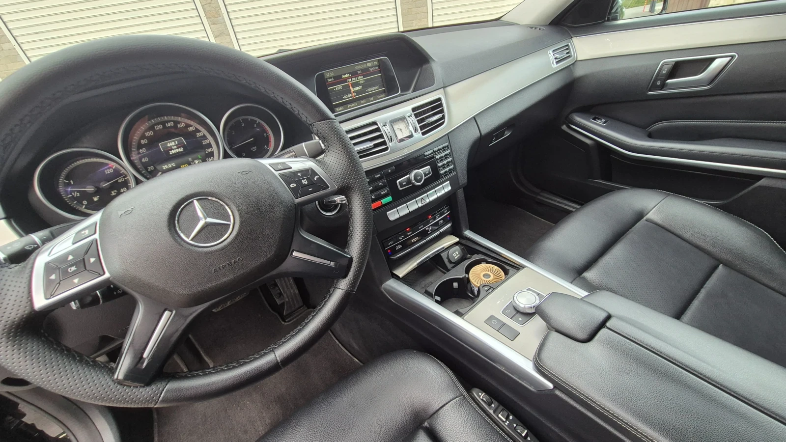 Mercedes-Benz E 220 7G-tronik  - изображение 10
