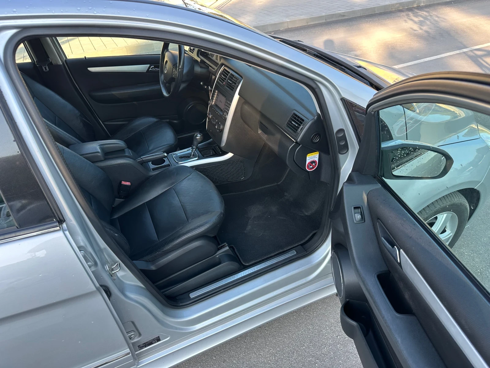 Mercedes-Benz B 200  - изображение 10