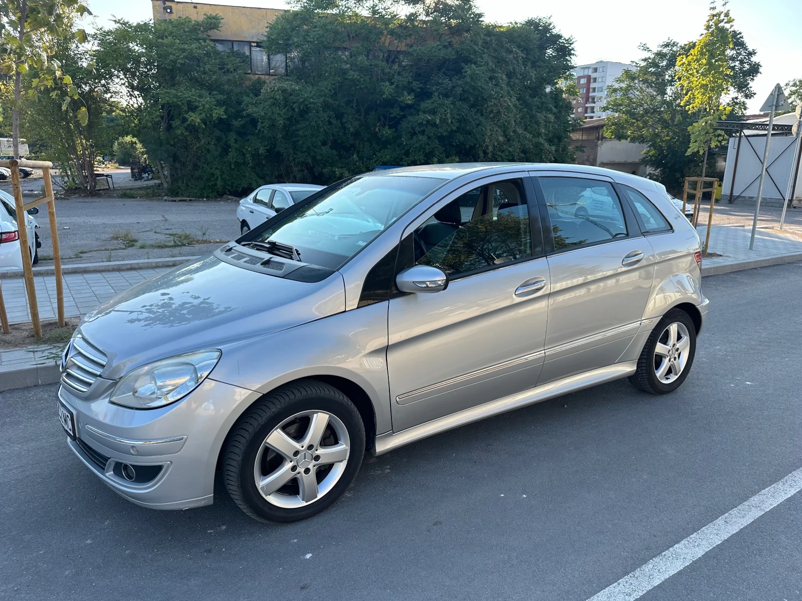 Mercedes-Benz B 200  - изображение 2