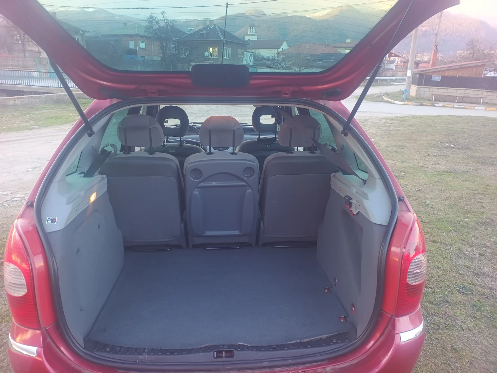 Citroen Xsara picasso 1.6 I /Face/144 �.��. | Mobile.bg � ����������� 10