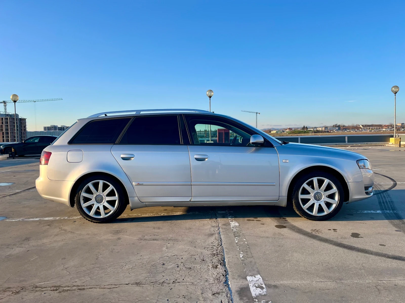 Audi A4 2.0TDI BPW 8клапана Sline Recaro Подгрев - изображение 5