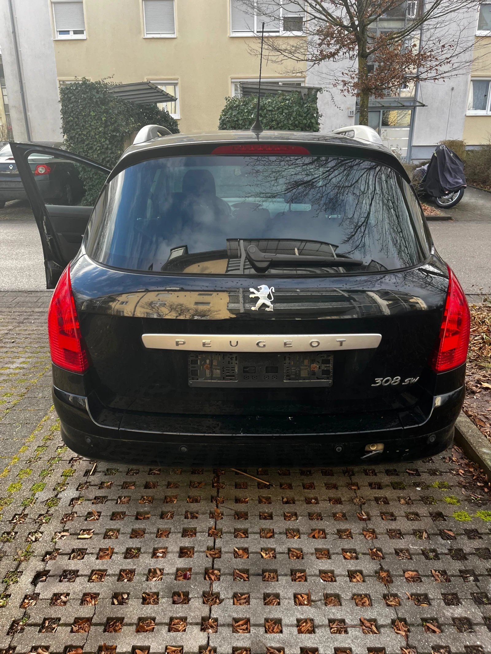 Peugeot 308 Комби - изображение 4