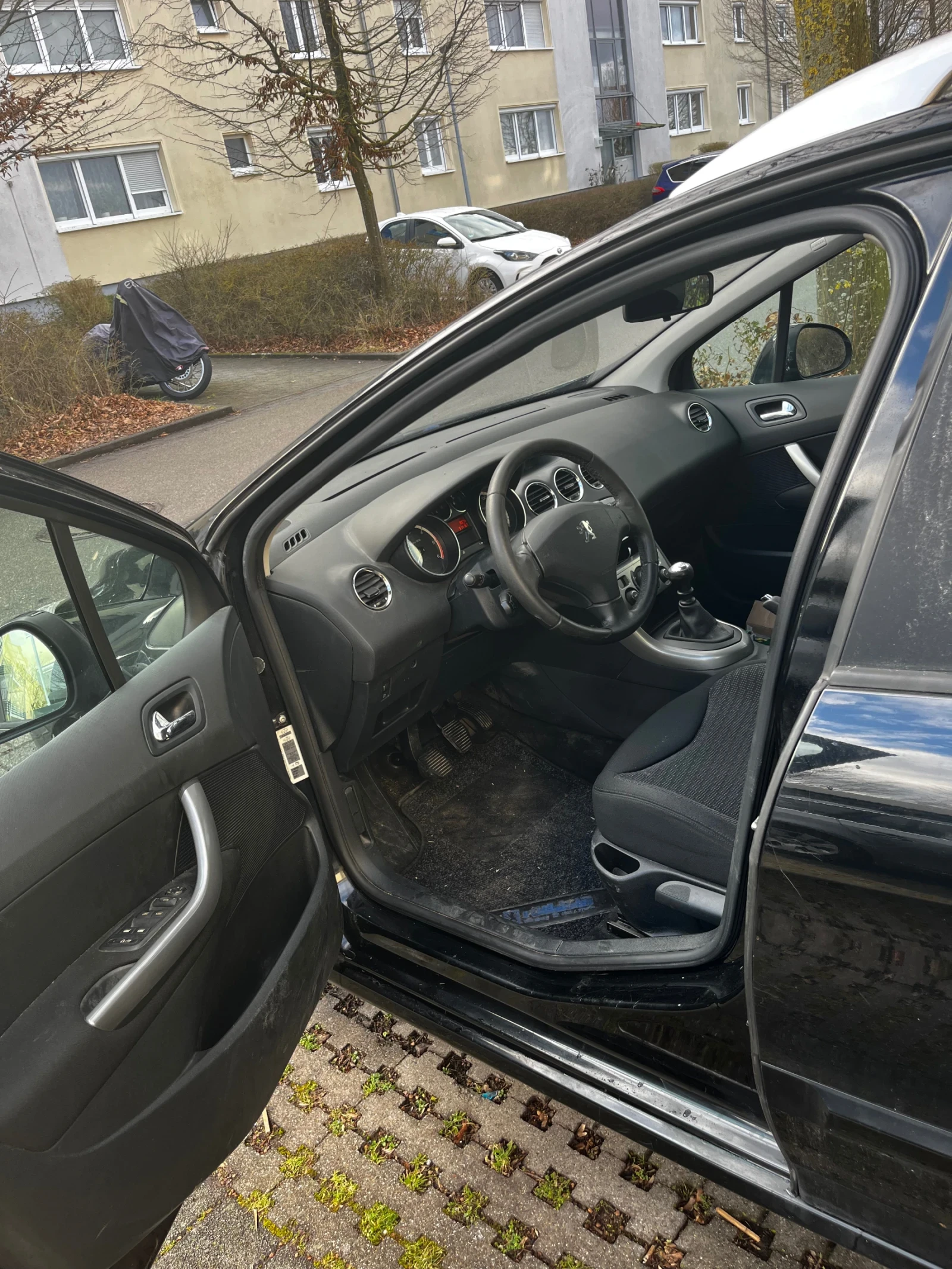 Peugeot 308 Комби - изображение 5