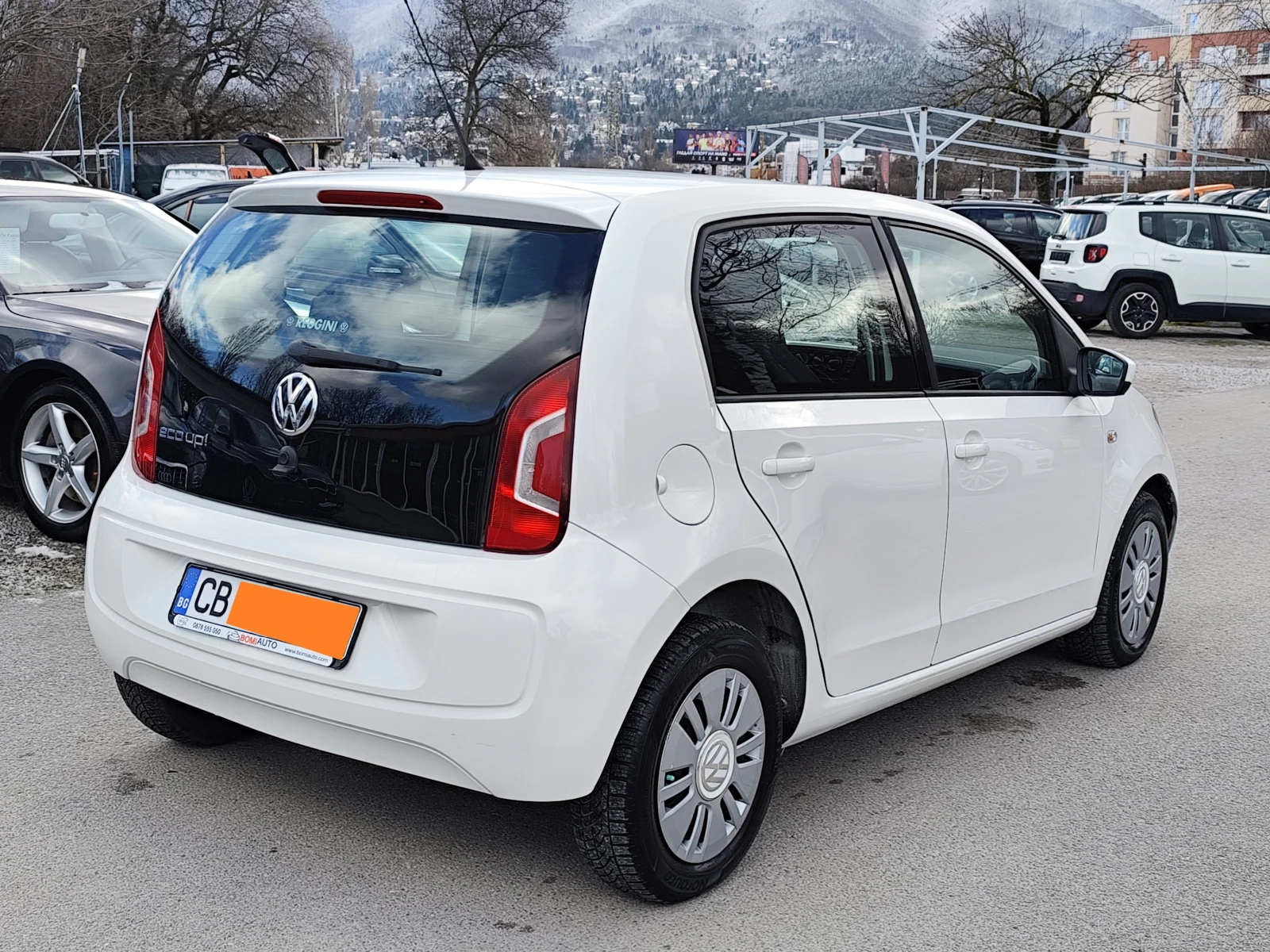 VW Up 1.0i* ECOFUEL* EURO5B* KLIMA*  - изображение 4
