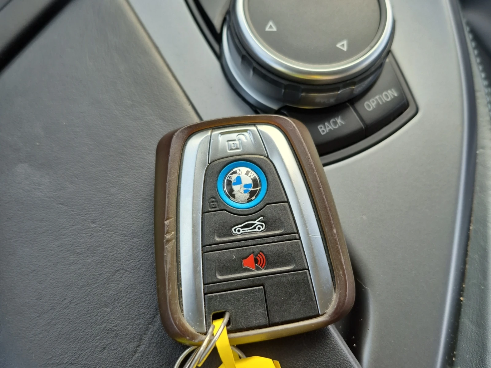 BMW i8 * Възможност за Лизинг*  - изображение 10