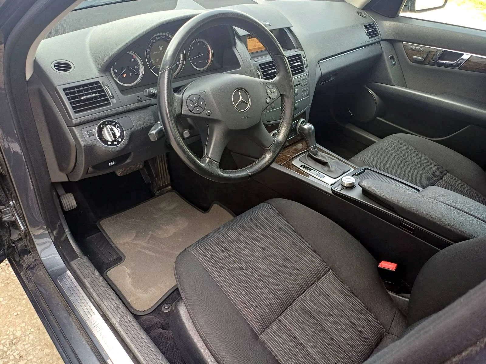 Mercedes-Benz C 220 CDI -OM646, снимка 9 - Автомобили и джипове - 54238656