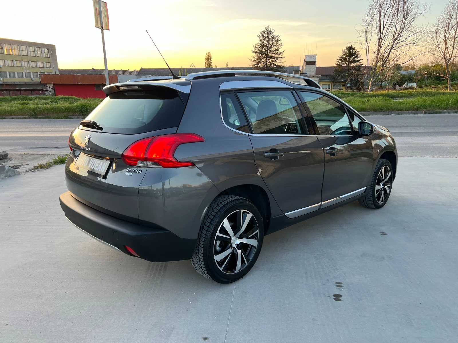 Peugeot 2008 1.6-еHDi-114к.с-169, 000км, снимка 4 - Автомобили и джипове - 54322331