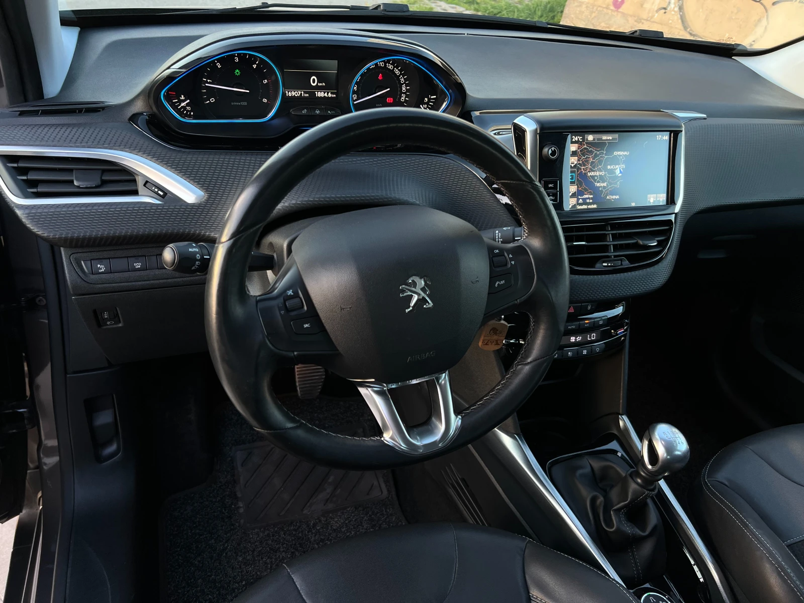 Peugeot 2008 1.6-еHDi-114к.с-169, 000км, снимка 9 - Автомобили и джипове - 54322331