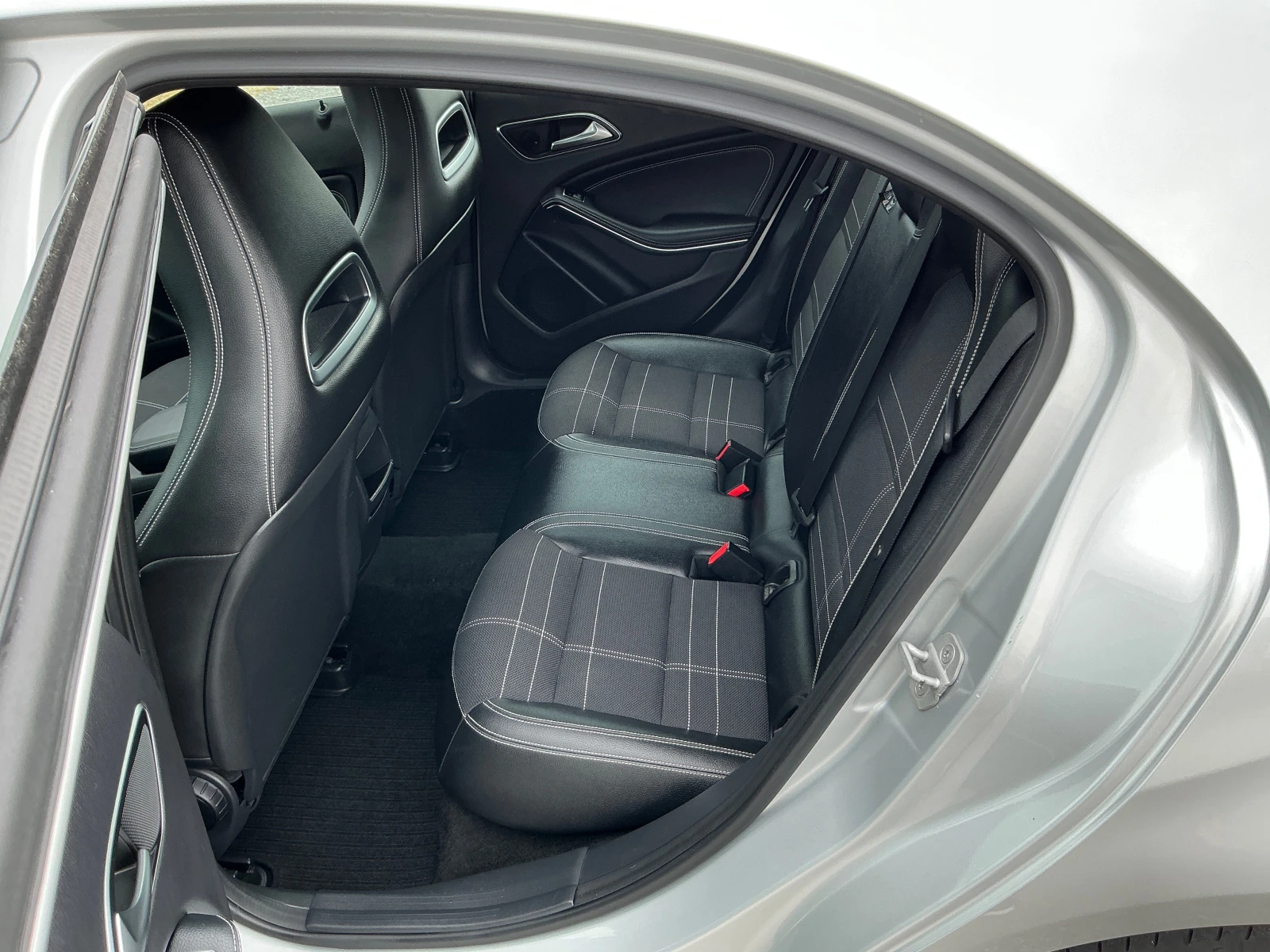 Mercedes-Benz A 180 CDI, снимка 13 - Автомобили и джипове - 54642392