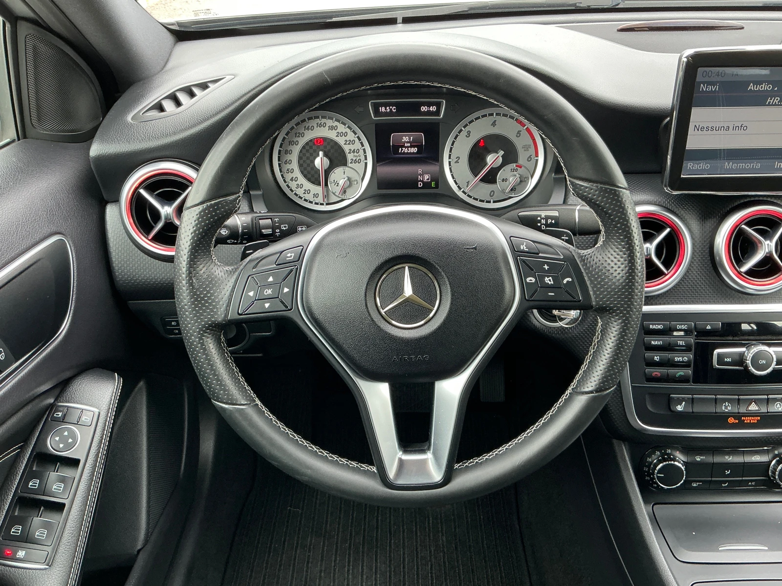 Mercedes-Benz A 180 CDI, снимка 9 - Автомобили и джипове - 54642392