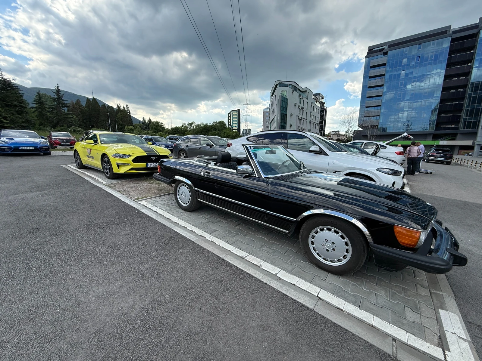 Mercedes-Benz SL SL560 ORIGINAL ОБСЛУЖЕН АВТОКАСКО ЗА КОЛЕКЦИЯ, снимка 14 - Автомобили и джипове - 54782705