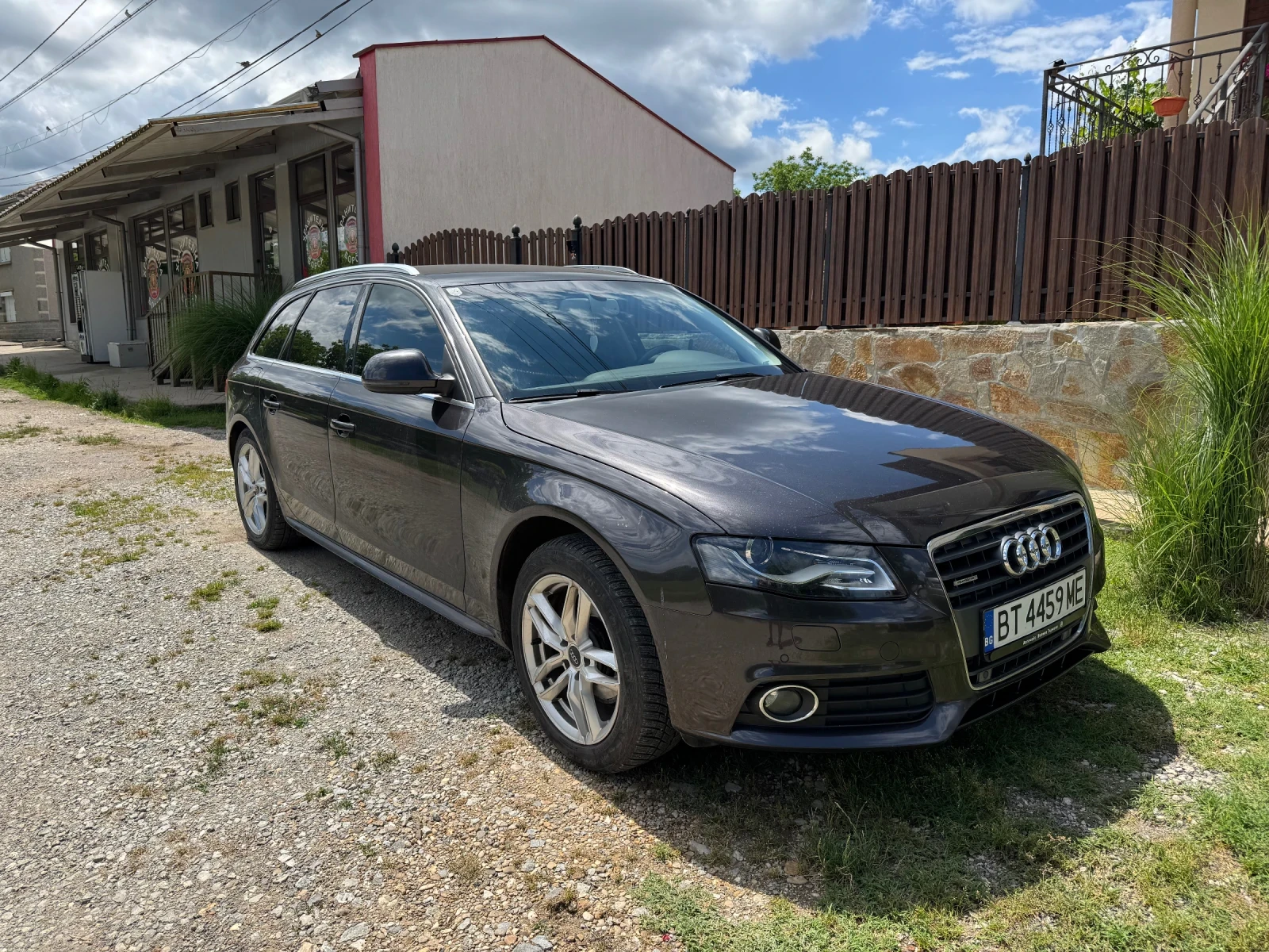 Audi A4 1.8TFSI-160к.с- Подгрев!Парктроници!Темпомат, снимка 2 - Автомобили и джипове - 54892544
