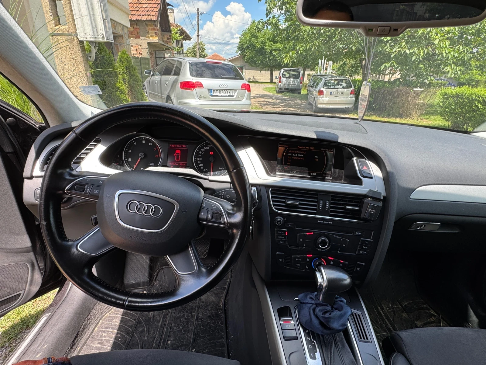 Audi A4 1.8TFSI-160к.с- Подгрев!Парктроници!Темпомат, снимка 13 - Автомобили и джипове - 54892544
