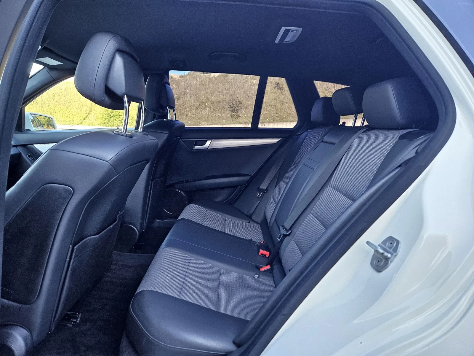 Mercedes-Benz C 180 AMG пакет ШВЕЙЦАРИЯ , снимка 9 - Автомобили и джипове - 54900079