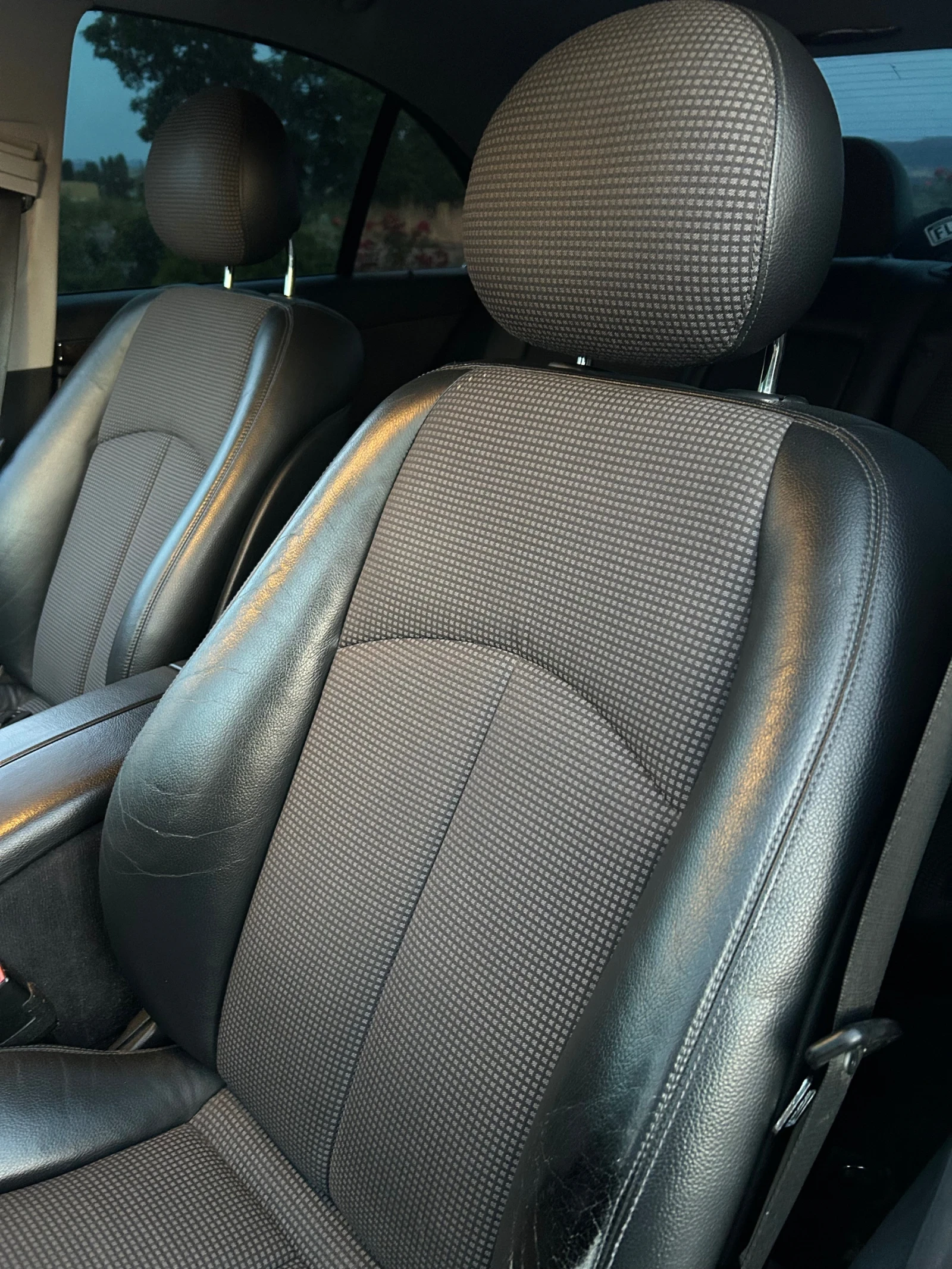 Mercedes-Benz E 320, снимка 4 - Автомобили и джипове - 55225777