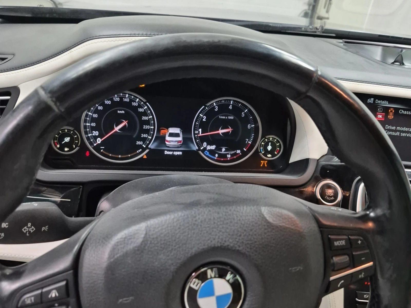BMW 750 XDRIVE / АВТОКРЕДИТ, снимка 12 - Автомобили и джипове - 55964011