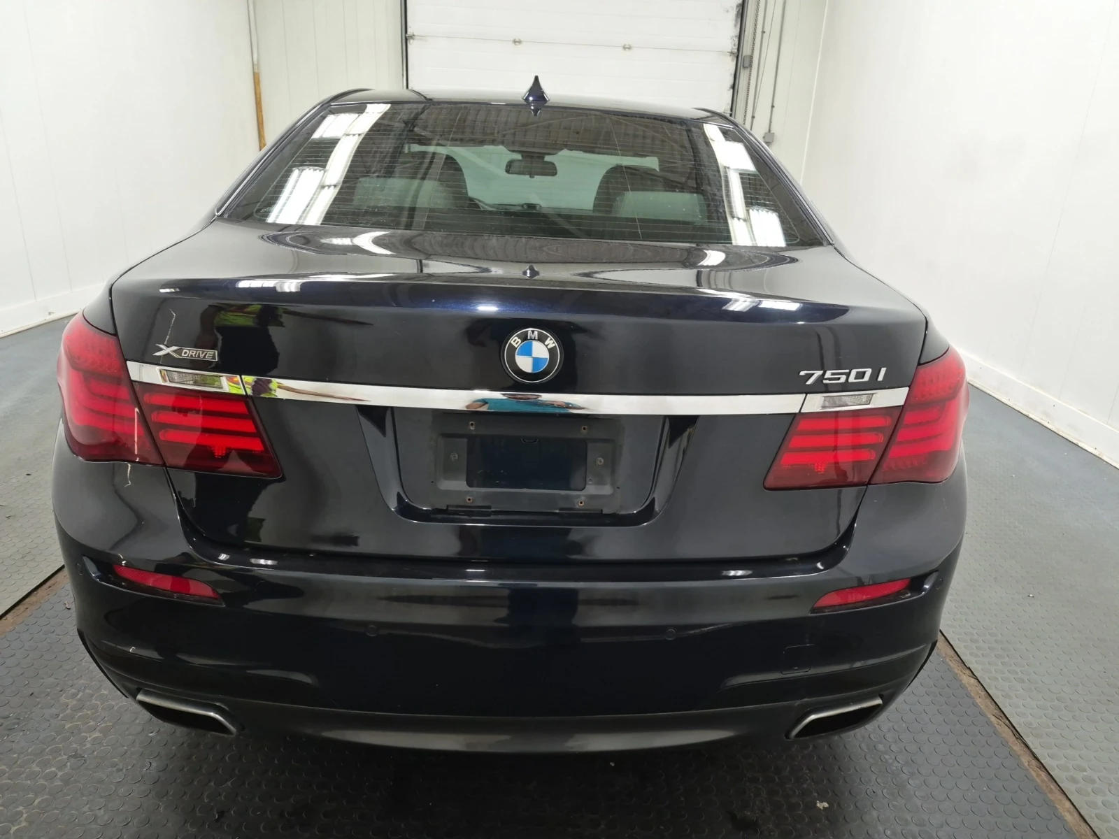 BMW 750 XDRIVE / АВТОКРЕДИТ, снимка 6 - Автомобили и джипове - 55964011