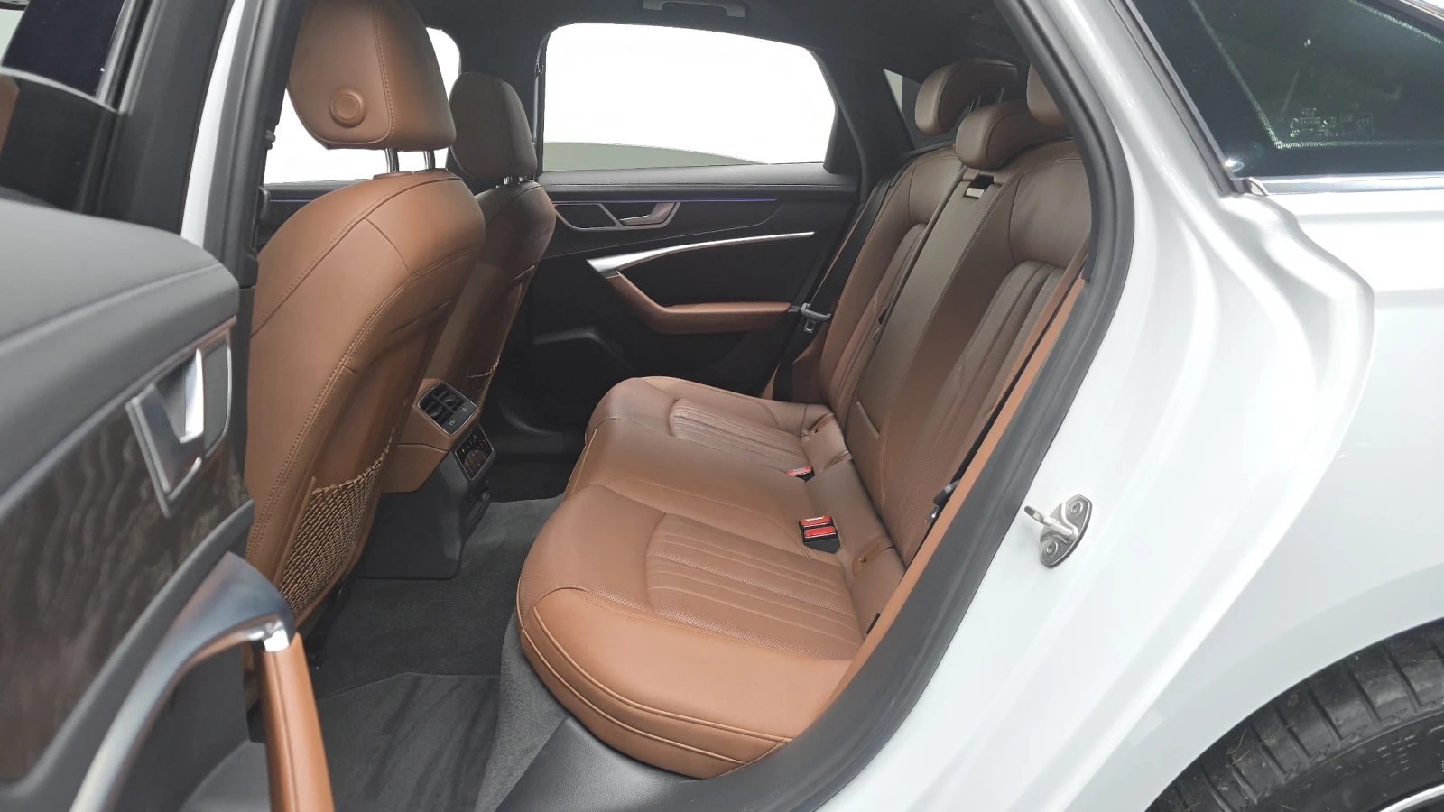 Audi A6 Premium, снимка 12 - Автомобили и джипове - 56600302