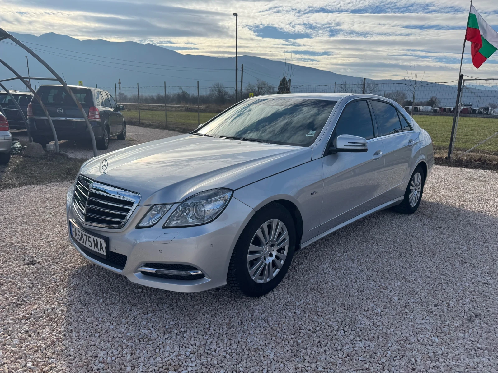 Mercedes-Benz E 200 200 CGI AVANGARDE
