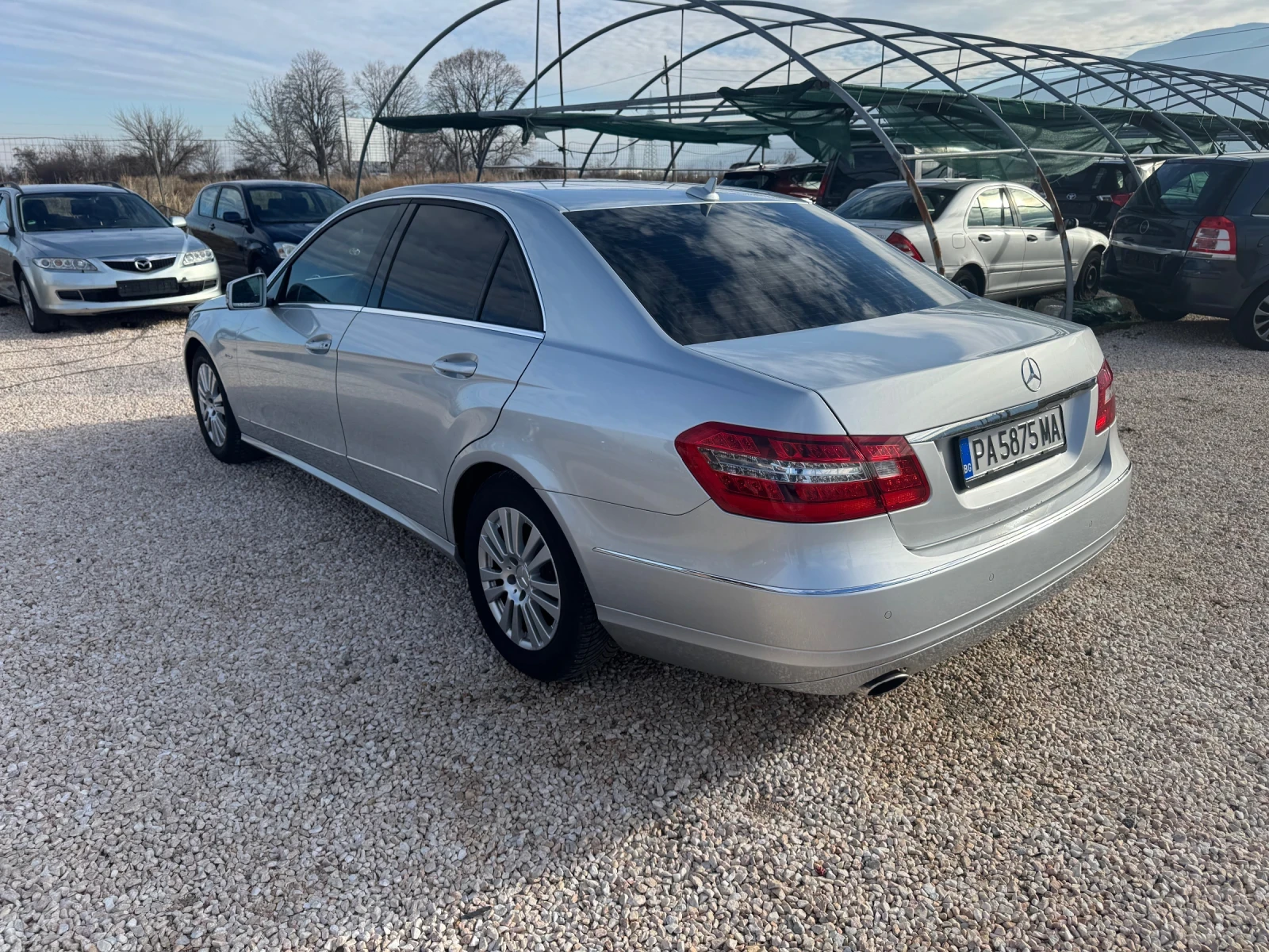 Mercedes-Benz E 200 200 CGI AVANGARDE, снимка 3 - Автомобили и джипове - 56705182