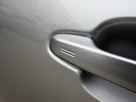 Toyota C-HR 1.8Hybrid e-CVT Classy- в Гаранция, снимка 5