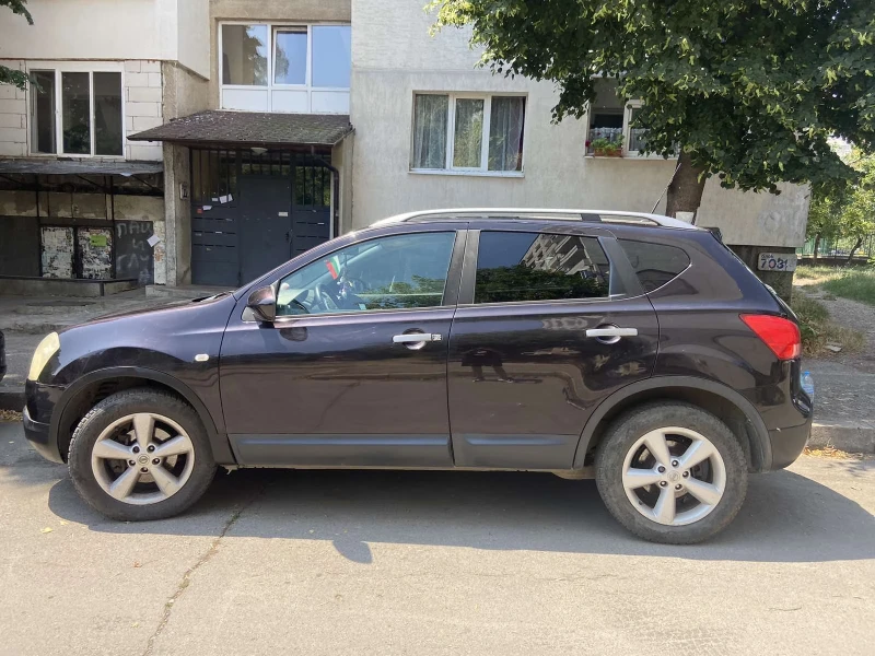 Nissan Qashqai, снимка 1 - Автомобили и джипове - 47490334