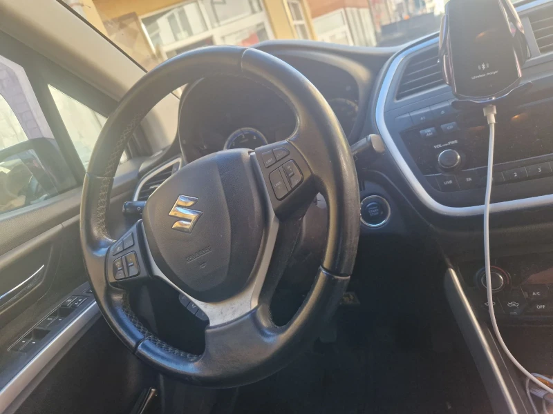 Suzuki SX4 S-Cross 1.6, снимка 7 - Автомобили и джипове - 48423392