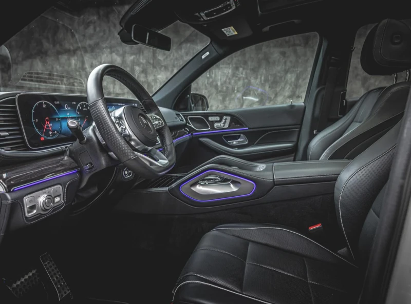 Mercedes-Benz GLS580 * 4M* AMG* NIGHT* PANO* BURM* DISTR* , снимка 6 - Автомобили и джипове - 50189351