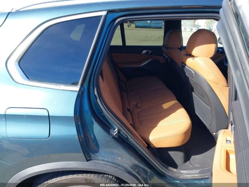 BMW X5 3.0L I-6 DI, DOHC, VVT, TURBO, 375HP 4X2 Drive, снимка 15 - Автомобили и джипове - 53203881