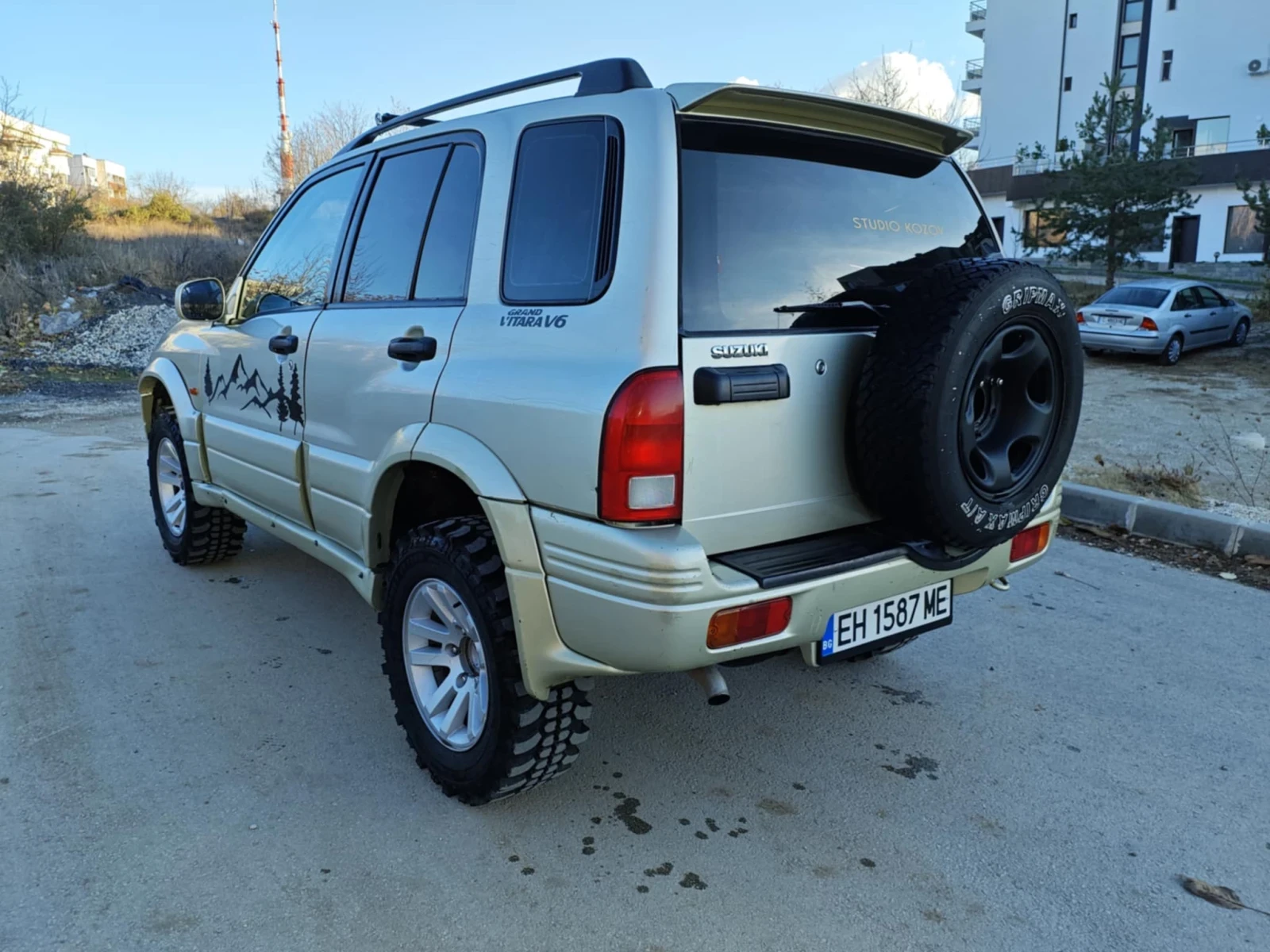 Suzuki Grand vitara 2.5 V6 Газ - изображение 3