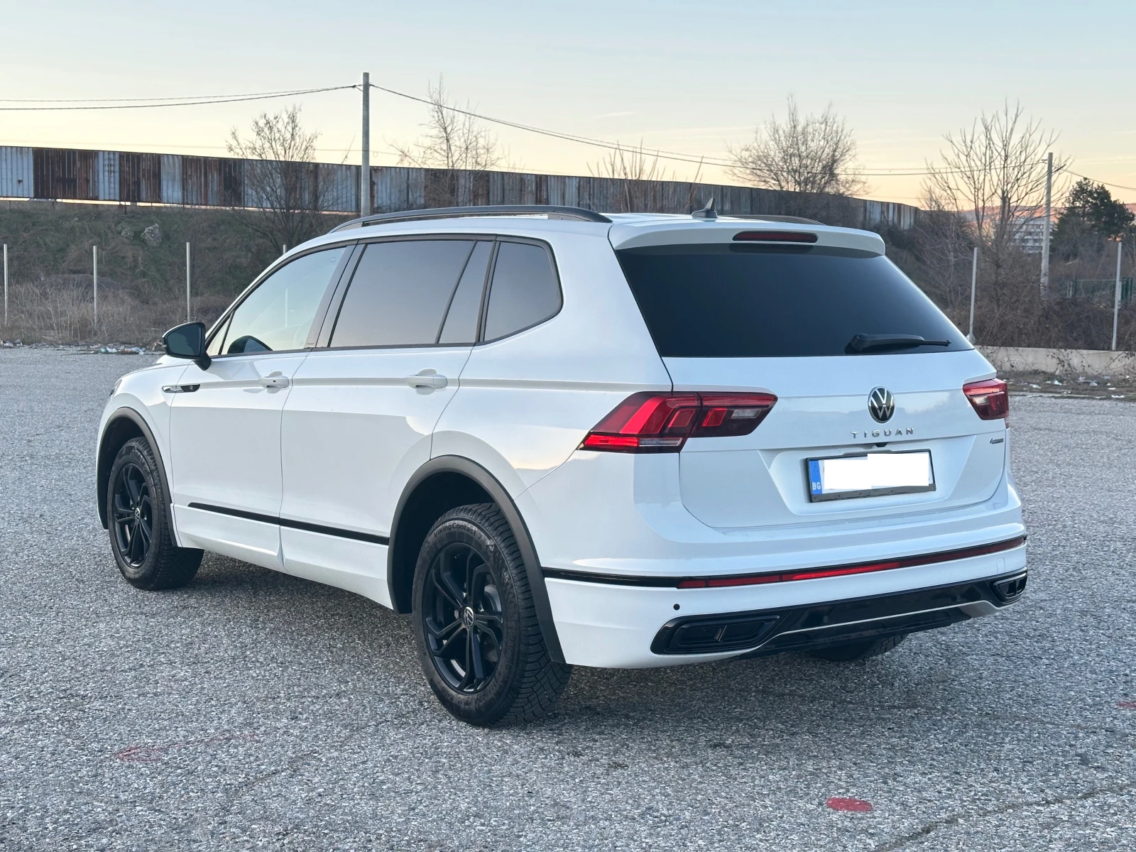 VW Tiguan All Space 2.0 TSI/4-Motion/R-LINE Black/Panorama - изображение 6