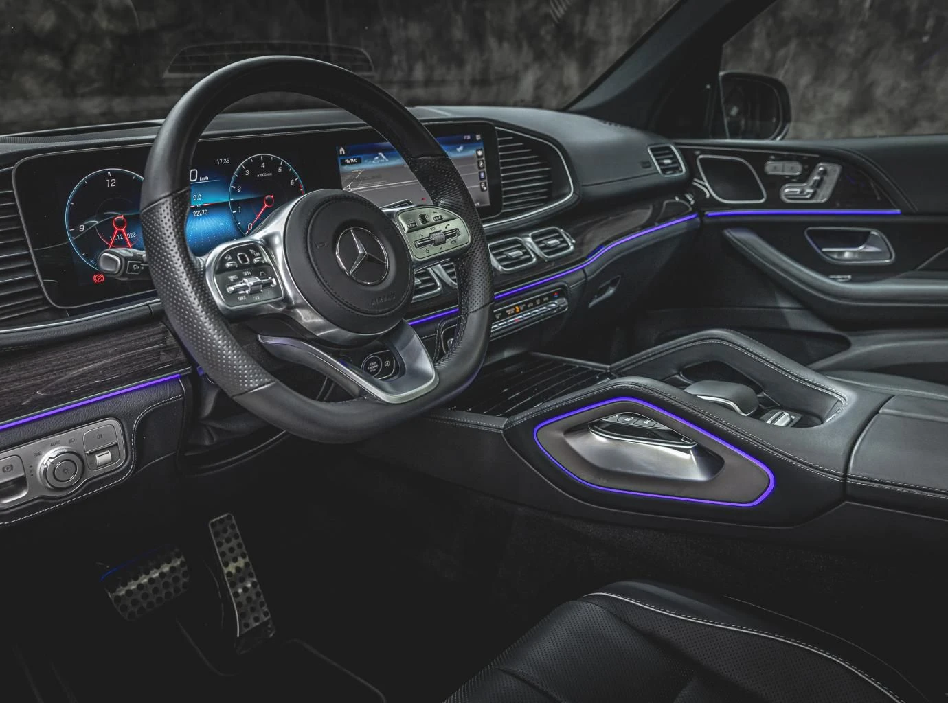 Mercedes-Benz GLS580 * 4M* AMG* NIGHT* PANO* BURM* DISTR*  - изображение 7