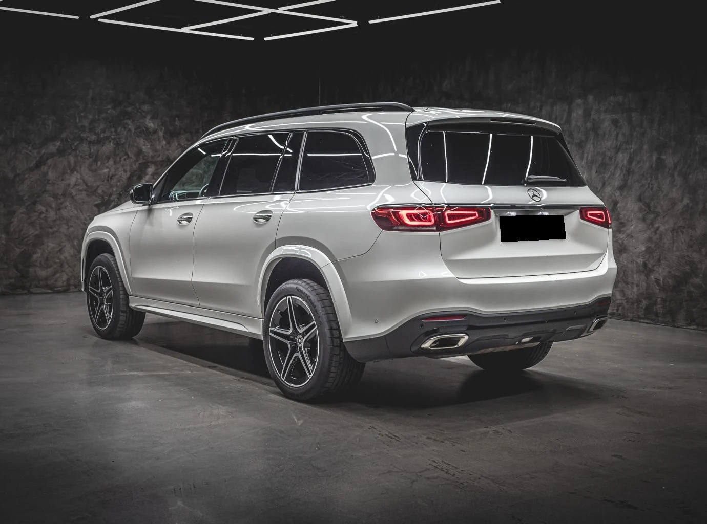 Mercedes-Benz GLS580 * 4M* AMG* NIGHT* PANO* BURM* DISTR*  - изображение 2